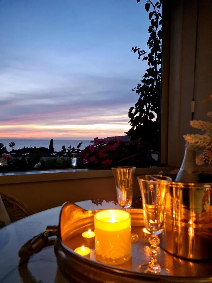 Les Voiles Blanches Par Dodo-A-Cassis Apartment 0*, Cassis